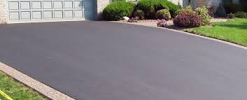 Best Asphalt Driveway Installation  in Quinlan, TX